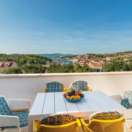 Holiday home 6 Bedroom Gorgeous In Milna Milna (Brac)