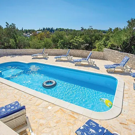 6 Bedroom Gorgeous In Milna (Brac)