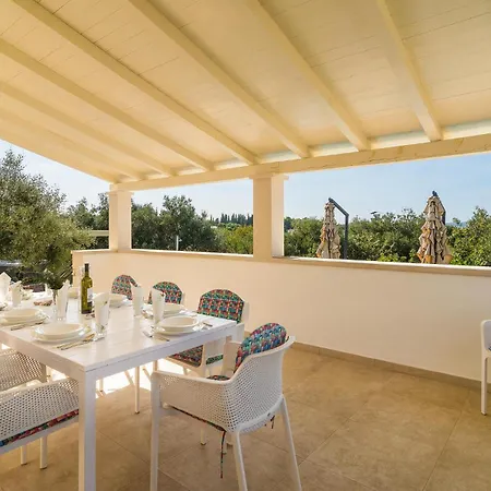 Semesterbostad 6 Bedroom Gorgeous In
